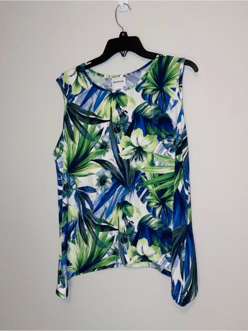 BonWorth Sleeveless Floral Top Size SP